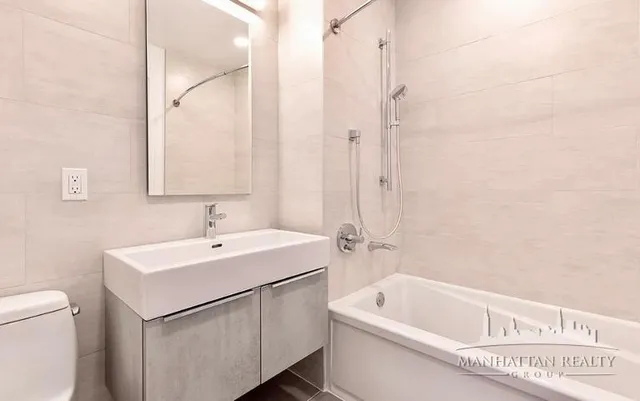 $4,000 | 144-74 Northern Boulevard, Unit PHW | Murray Hill - Flushing