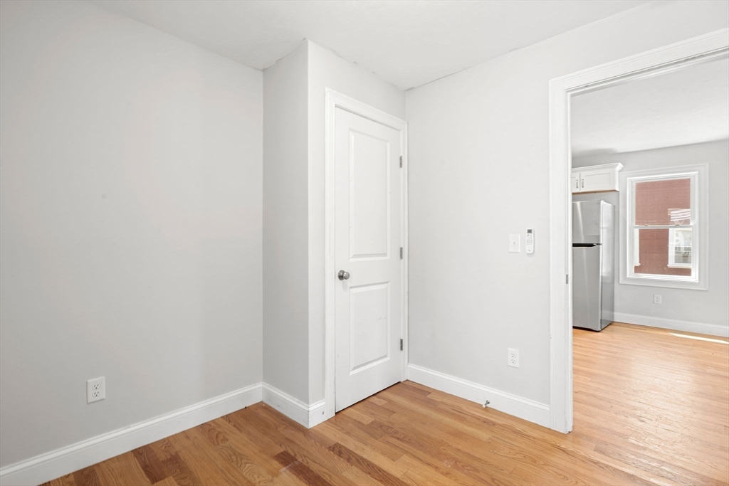 415 Danforth Street Taunton, MA 02780 - Photo 14 of 42