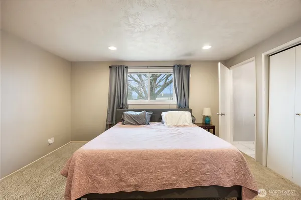 $394,900 | 915 East Elsinore Street, Othello, WA 99344