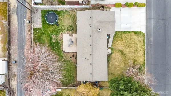 $394,900 | 915 East Elsinore Street, Othello, WA 99344