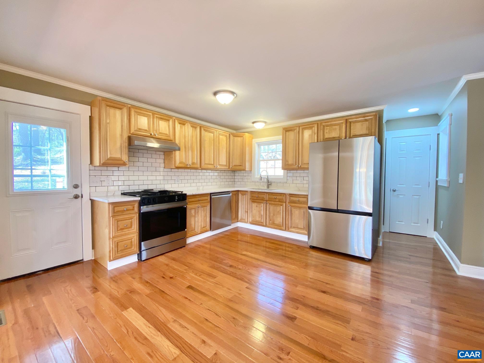 5420 Cove Garden Road Covesville, VA 22931 - Photo 8 of 35 Gleaming new cabinetry