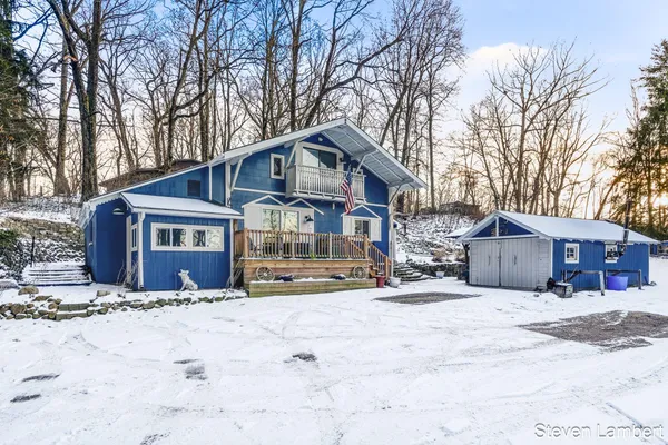 $330,000 | 4440 South M 37 Highway, Hastings, MI 49058