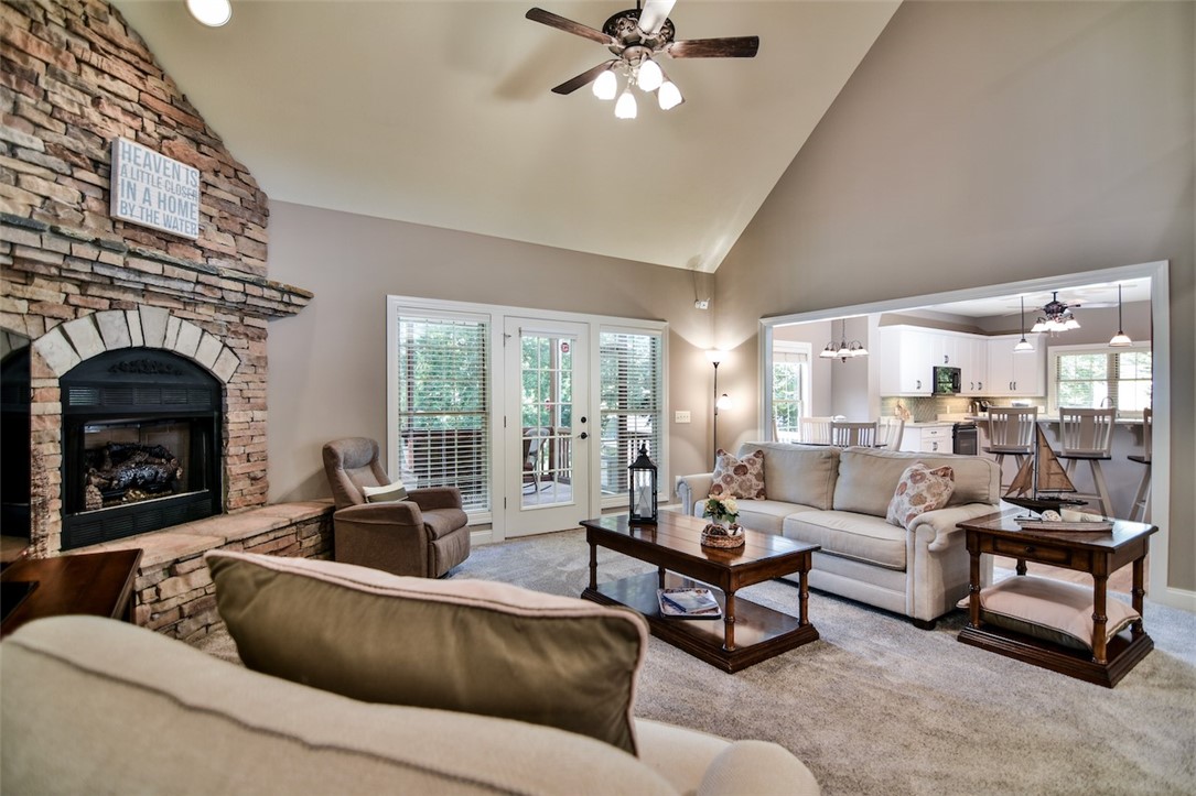 205 Fairview Cove Road Seneca, SC 29672 - Photo 8 of 49 Gallery Image 8