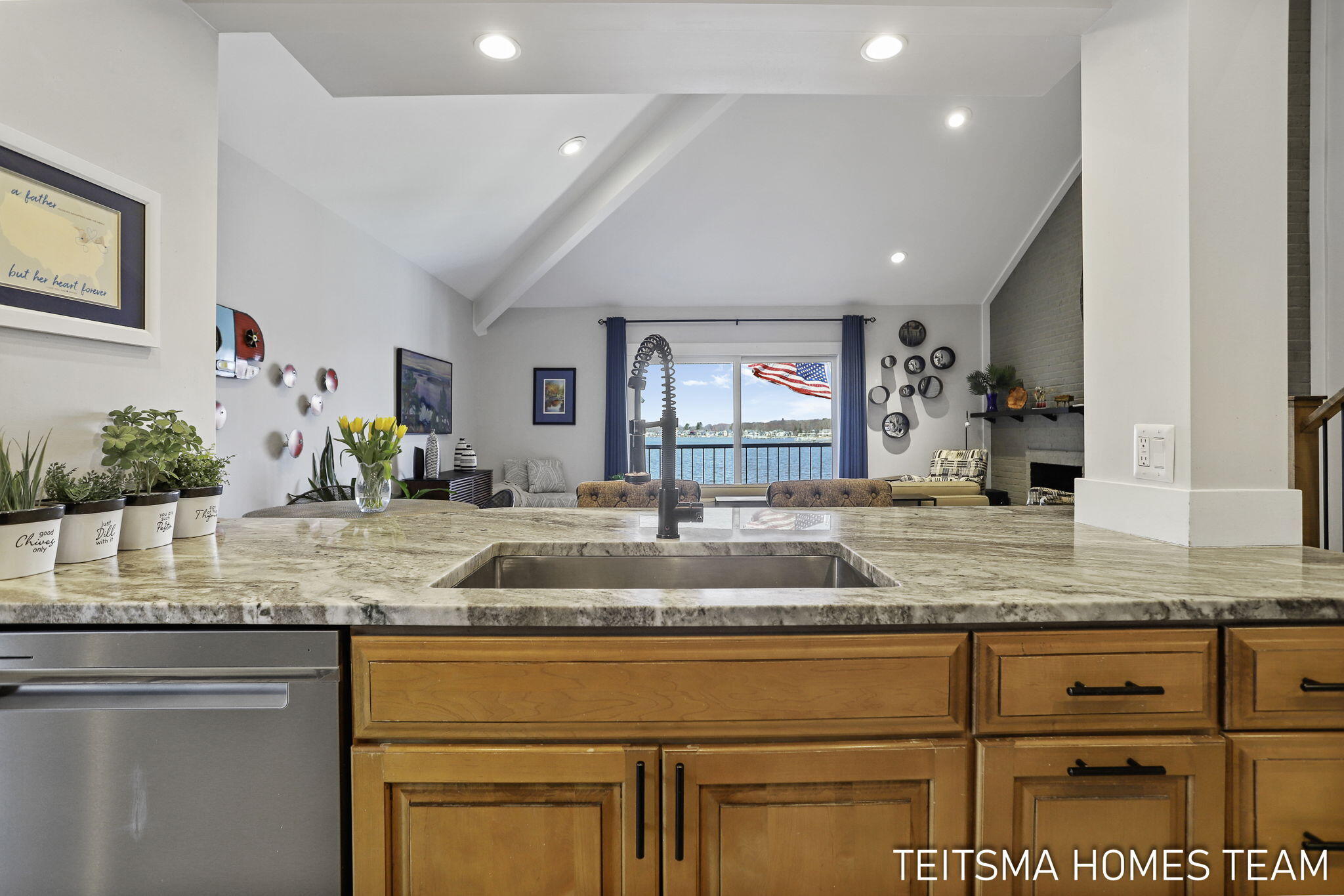 400 Lakeview Court, Unit 25D Spring Lake, MI 49456 - Photo 19 of 74 400 Lakeview Court 25D_49456