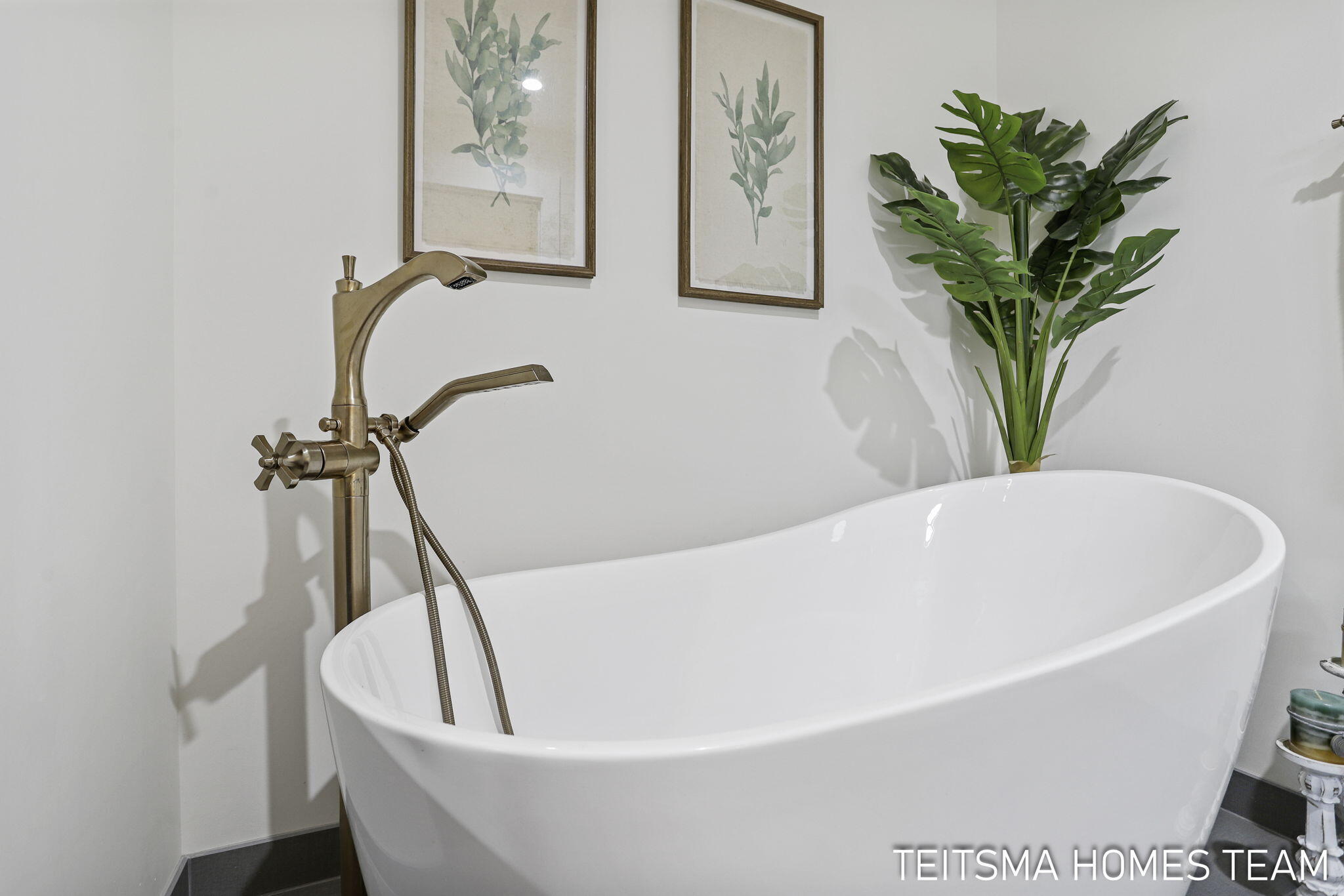 400 Lakeview Court, Unit 25D Spring Lake, MI 49456 - Photo 30 of 74 400 Lakeview Court 25D_49456