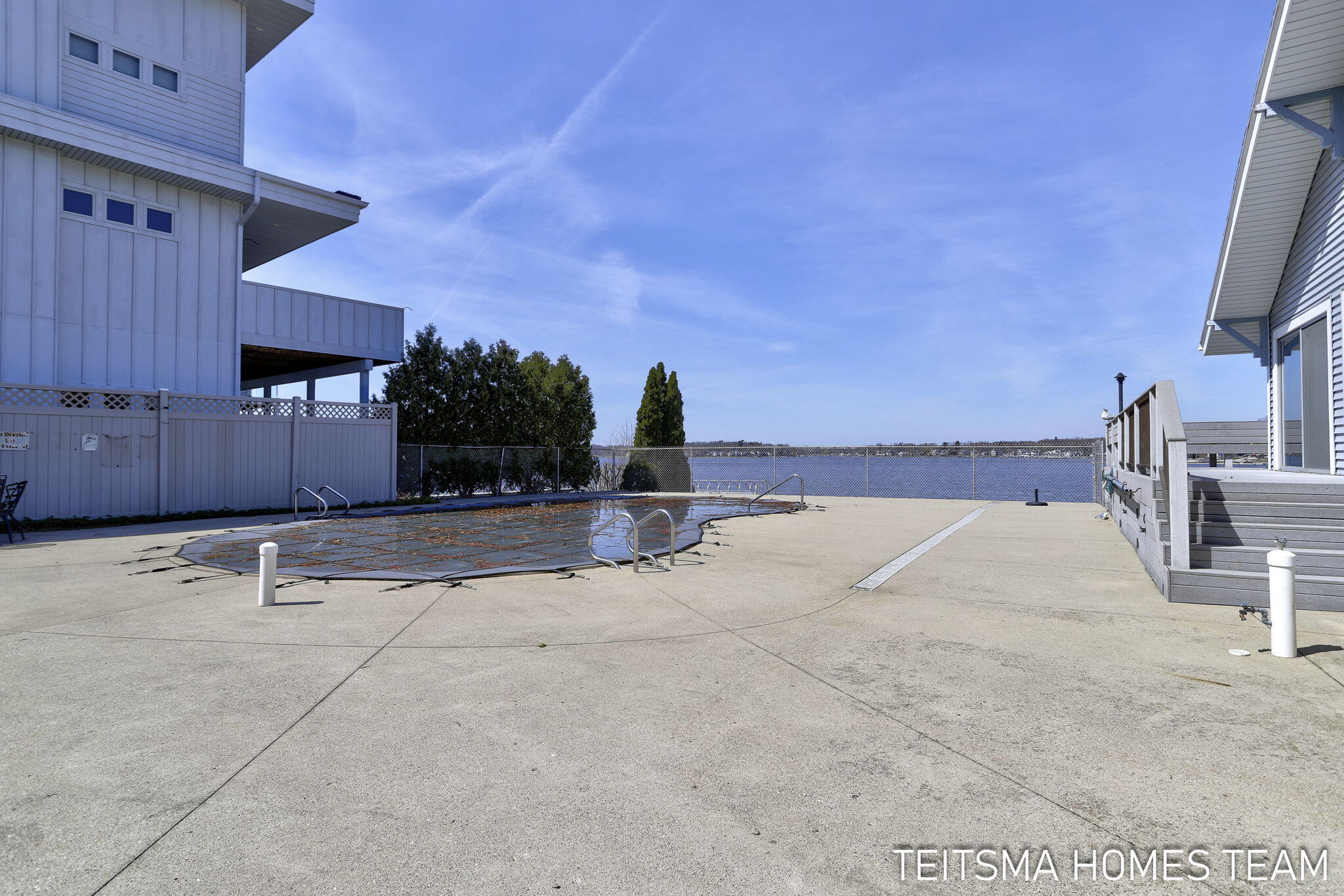 400 Lakeview Court, Unit 25D Spring Lake, MI 49456 - Photo 56 of 74 400 Lakeview Court CLUBHOUSE