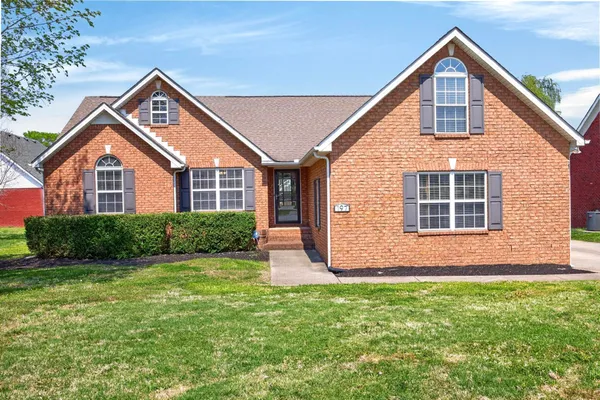 $1,950 | 197 Red Jacket Trace, Murfreesboro, TN 37127