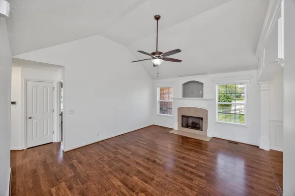 $1,950 | 197 Red Jacket Trace, Murfreesboro, TN 37127