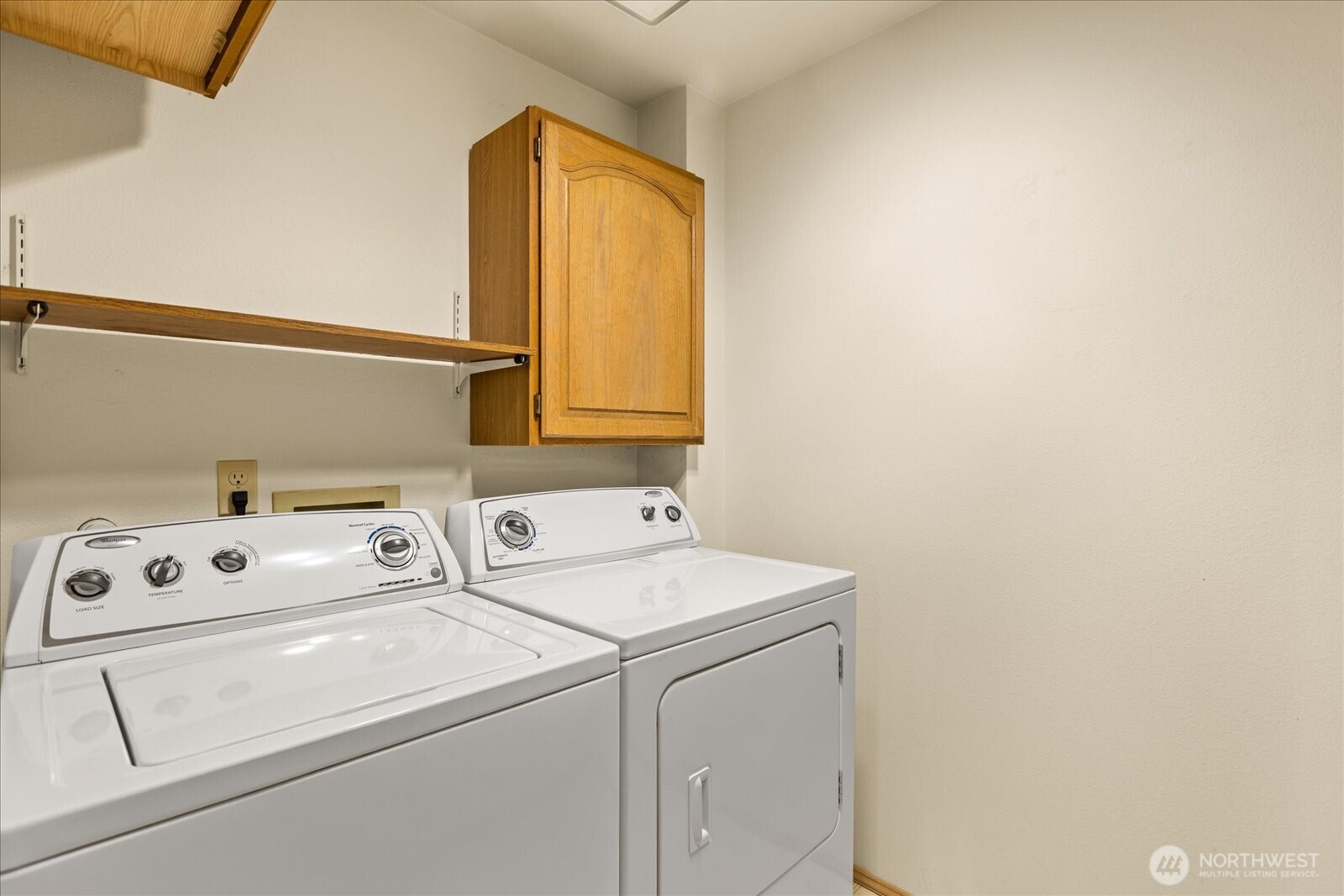 233 3rd Avenue South, Unit 305 Edmonds, WA 98020 - Photo 28 of 34 a utility room with dryer and washer