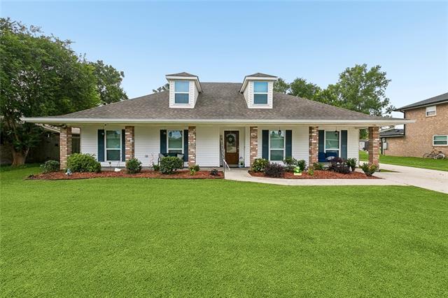 124 Devon Road Laplace, LA 70068 - Photo 2 of 16