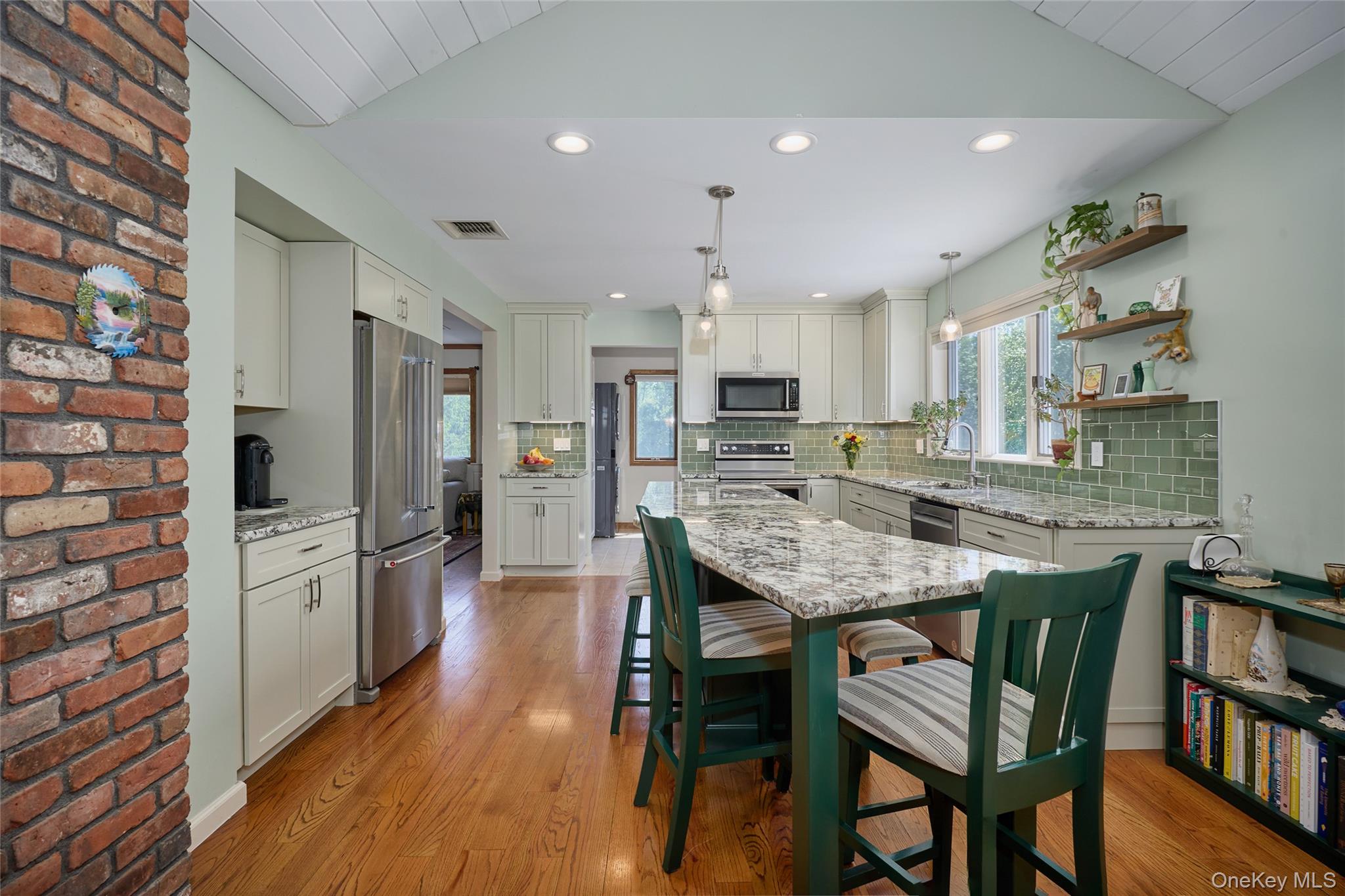 125 Smith Road Pleasant Valley, NY 12569 - Photo 10 of 45 Spacious with Island