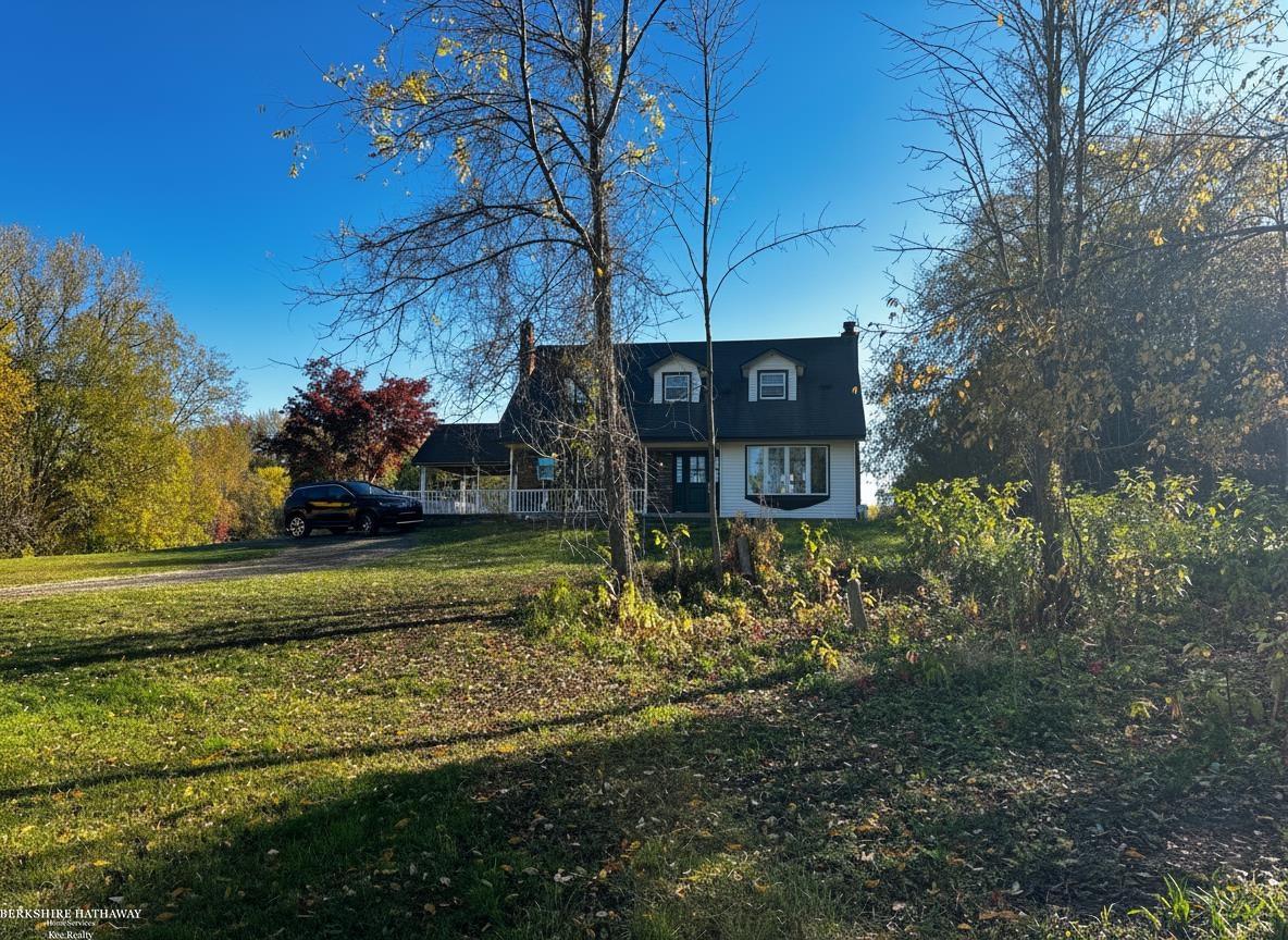 6760 Hunters Creek Road Imlay City, MI 48444 - Photo 2 of 35