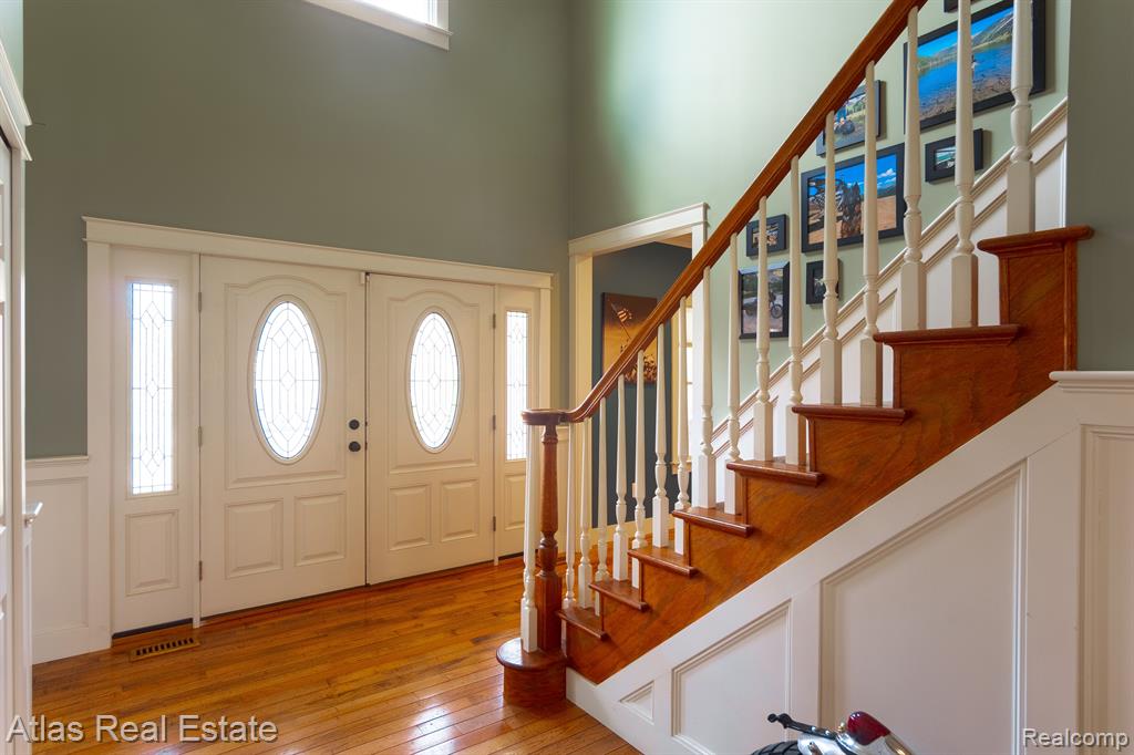 2716 Lake George Road Leonard, MI 48367 - Photo 19 of 98