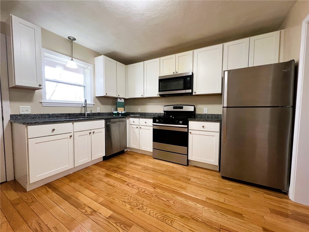 2033 Mendon Road, Unit 11 Cumberland, RI 02864 - Photo 6 of 12