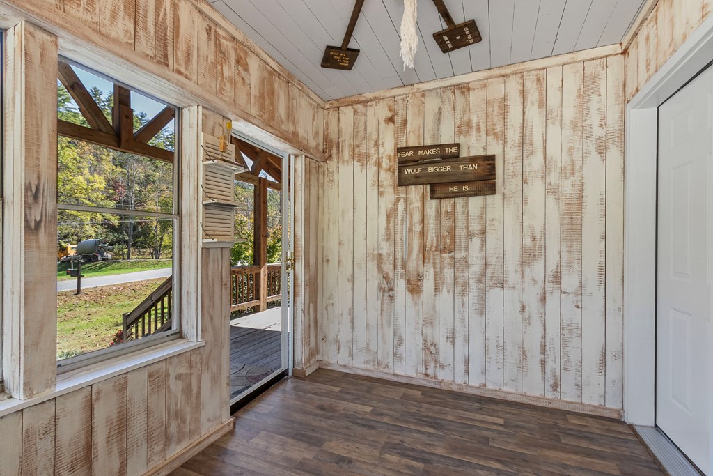 3391 Candy Mountain Road Murphy, NC 28906 - Photo 15 of 59 a view of a interior of the house