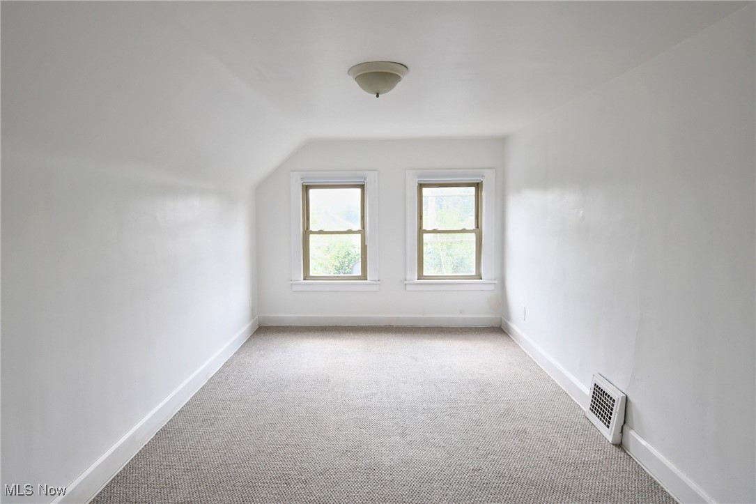 17424 Winslow Road Cleveland, OH 44120 - Photo 35 of 45 Up Unit - Bedroom 3 (on 3rd floor)
