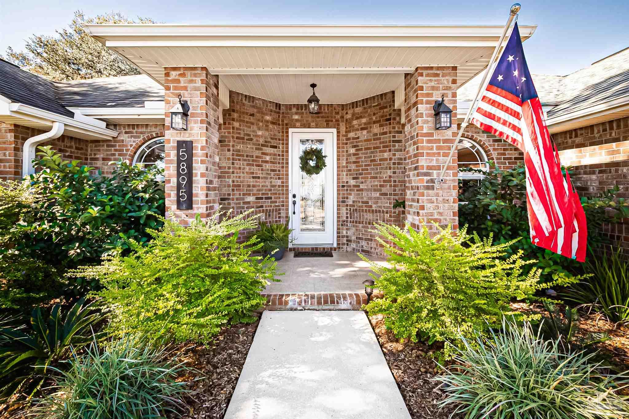 5895 Cromwell Drive Milton, FL 32571 - Photo 3 of 39