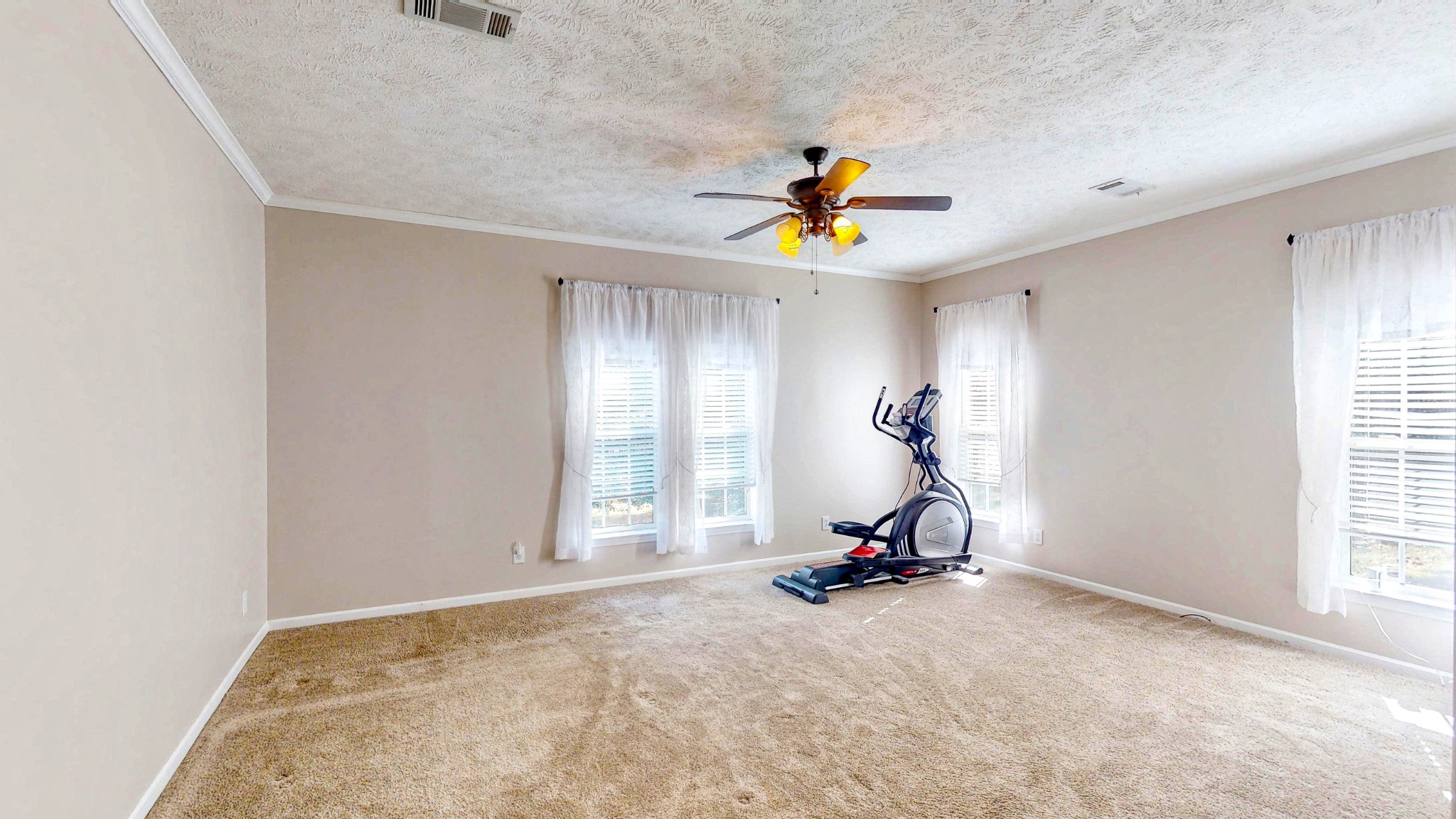 555 Brandon Road Huntingdon, TN 38344 - Photo 25 of 42 a view of a room with gym equipment