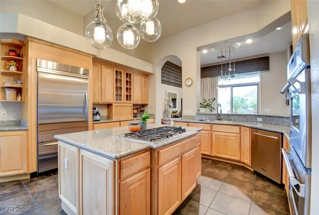 $4,500 | 304 Mesa Rim Court, Las Vegas, NV 89144