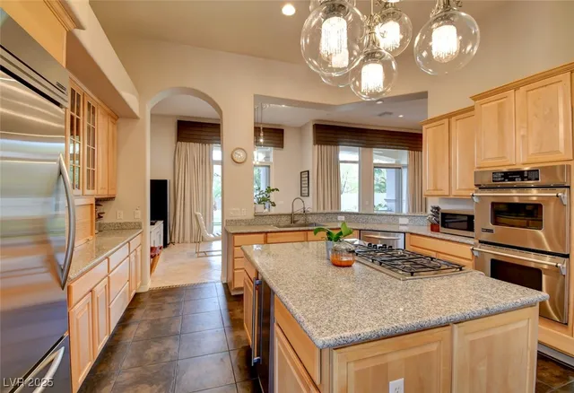 $4,500 | 304 Mesa Rim Court, Las Vegas, NV 89144