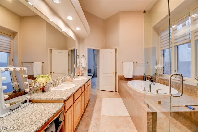 $4,500 | 304 Mesa Rim Court, Las Vegas, NV 89144