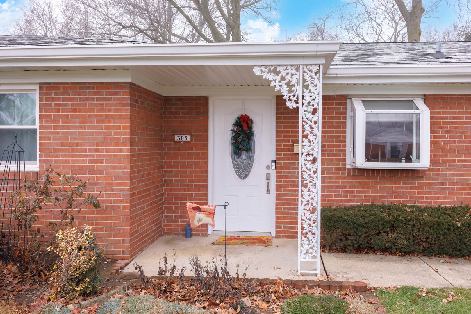 305 Granada Road Bloomington, IL 61701 - Photo 33 of 36 a front view of a house