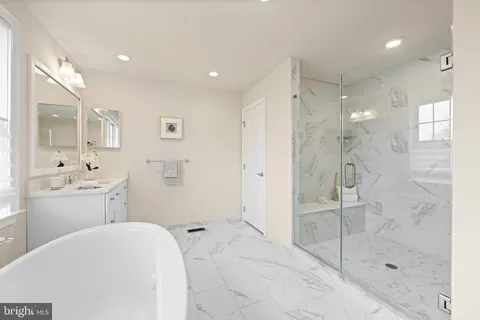 $1,350,000 | 3860 Meadow View Farm Road, Newtown Square, PA 19073