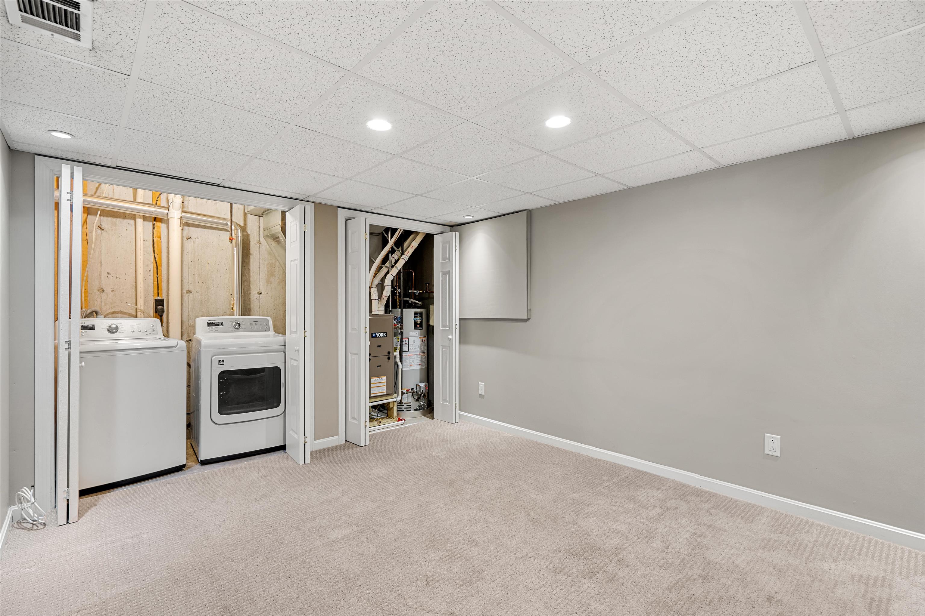 53 Wellington Hill Road Manchester, NH 03104 - Photo 27 of 35 Gallery Image 27