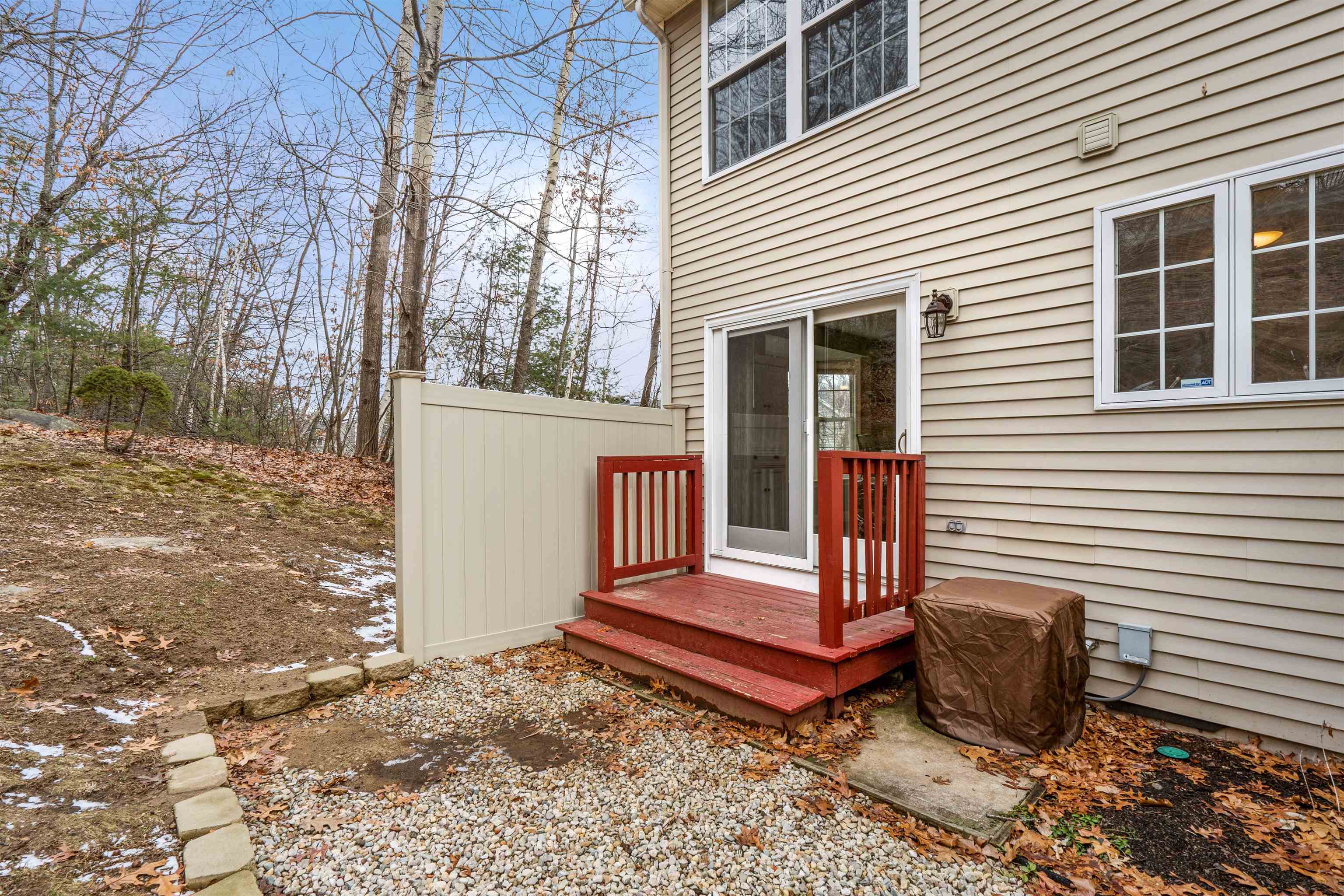 53 Wellington Hill Road Manchester, NH 03104 - Photo 32 of 35 Gallery Image 32
