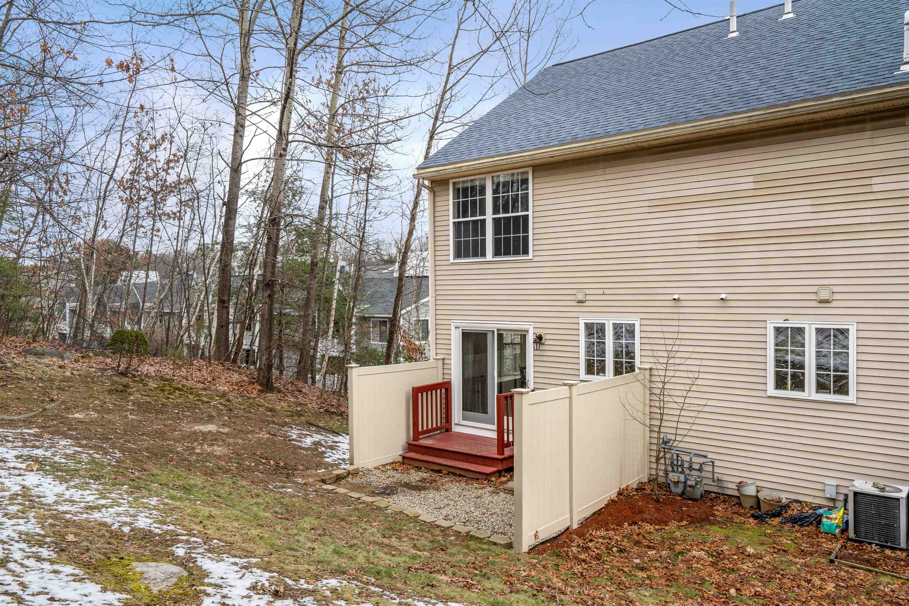 53 Wellington Hill Road Manchester, NH 03104 - Photo 33 of 35 Gallery Image 33