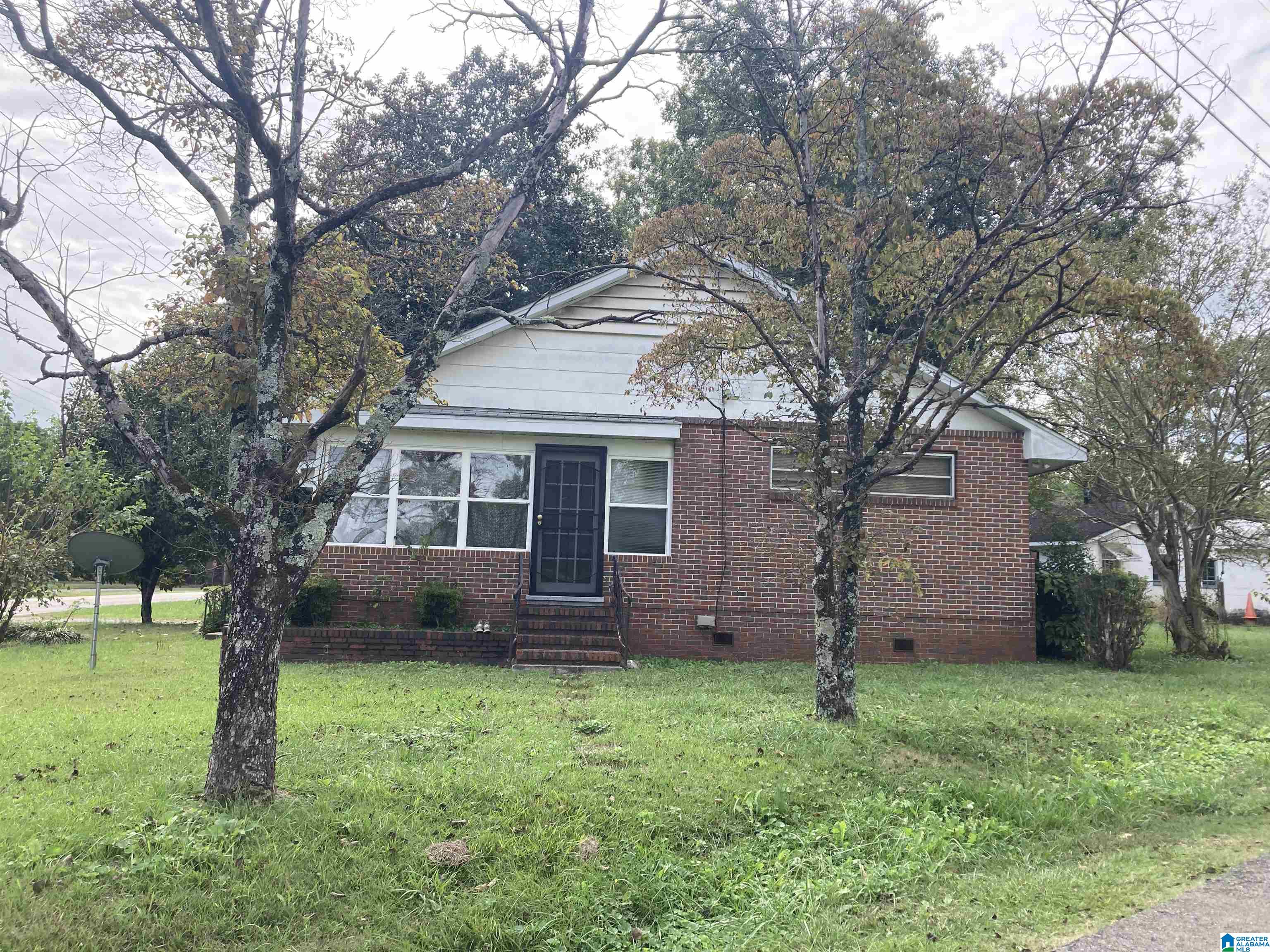 402 Elm Street Southwest Bessemer, AL 35022 - Photo 8 of 48