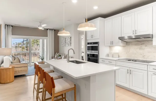 $589,999 | 2 Codman Way, Unit 408, Westborough, MA 01581