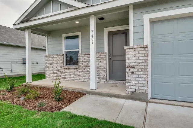$2,400 | 7809 Gus Wilson Drive, McKinney, TX 75071