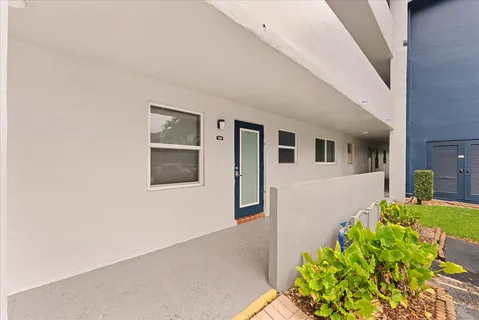 $135,000 | 7807 Golf Cir Drive, Unit 109, Margate, FL 33063