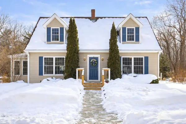 $579,000 | 378 School Street, Berwick, ME 03901