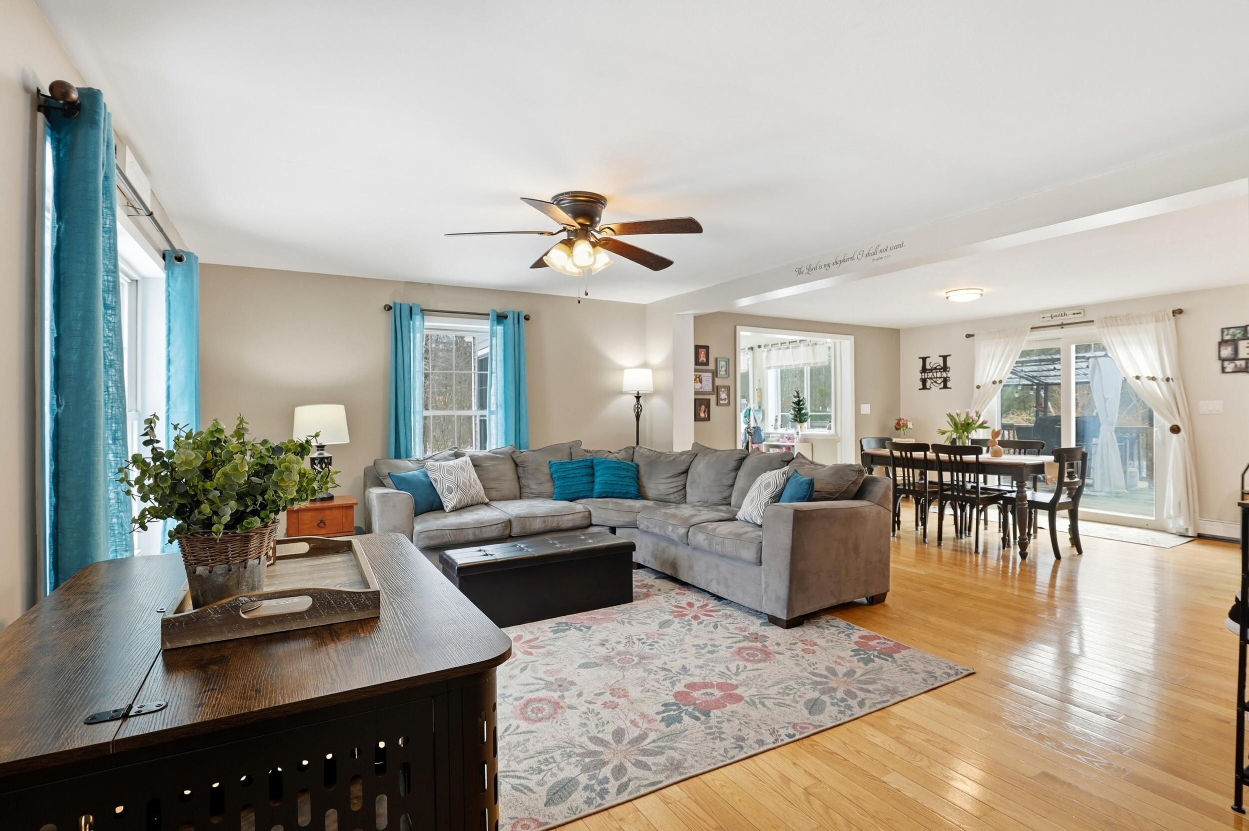 378 School Street Berwick, ME 03901 - Photo 4 of 58 Large Living Room