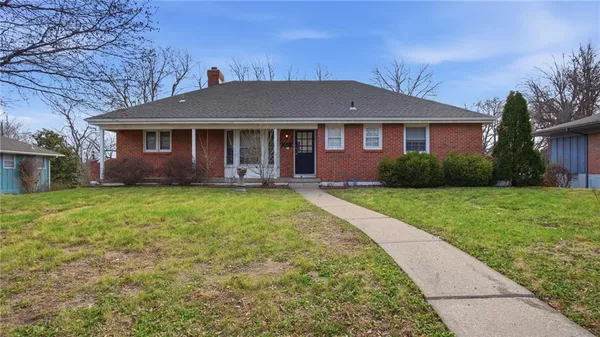 $273,500 | 6305 Ralston Avenue, Raytown, MO 64133