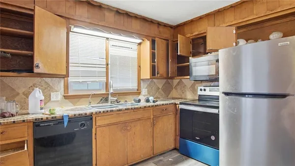 $273,500 | 6305 Ralston Avenue, Raytown, MO 64133