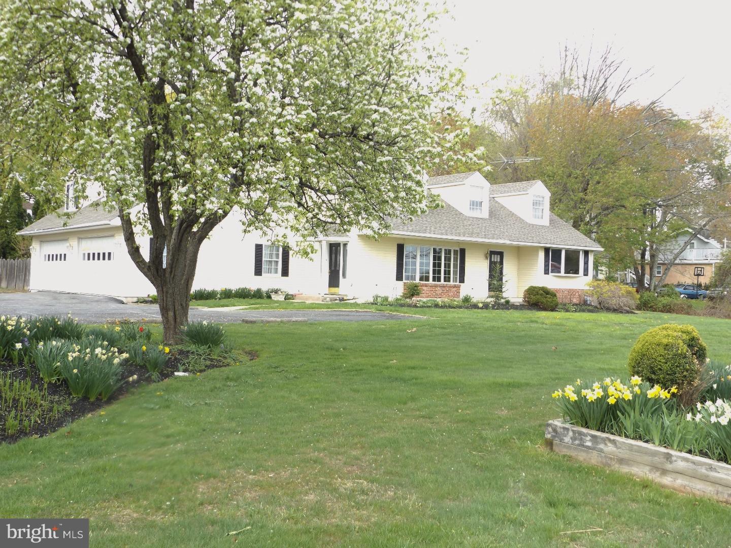 530 East Street Road Warminster, PA 18974 - Photo 1 of 25 Gallery Image 1