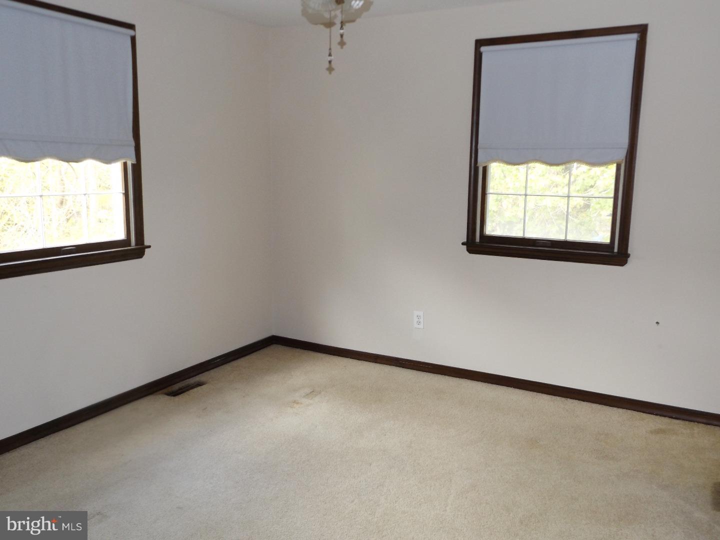 530 East Street Road Warminster, PA 18974 - Photo 14 of 25 Gallery Image 14