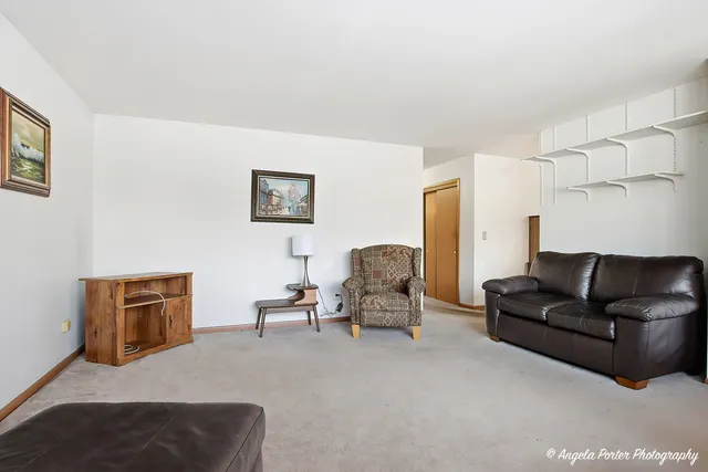 $249,900 | 2015 North Jackson Street, Waukegan, IL 60087