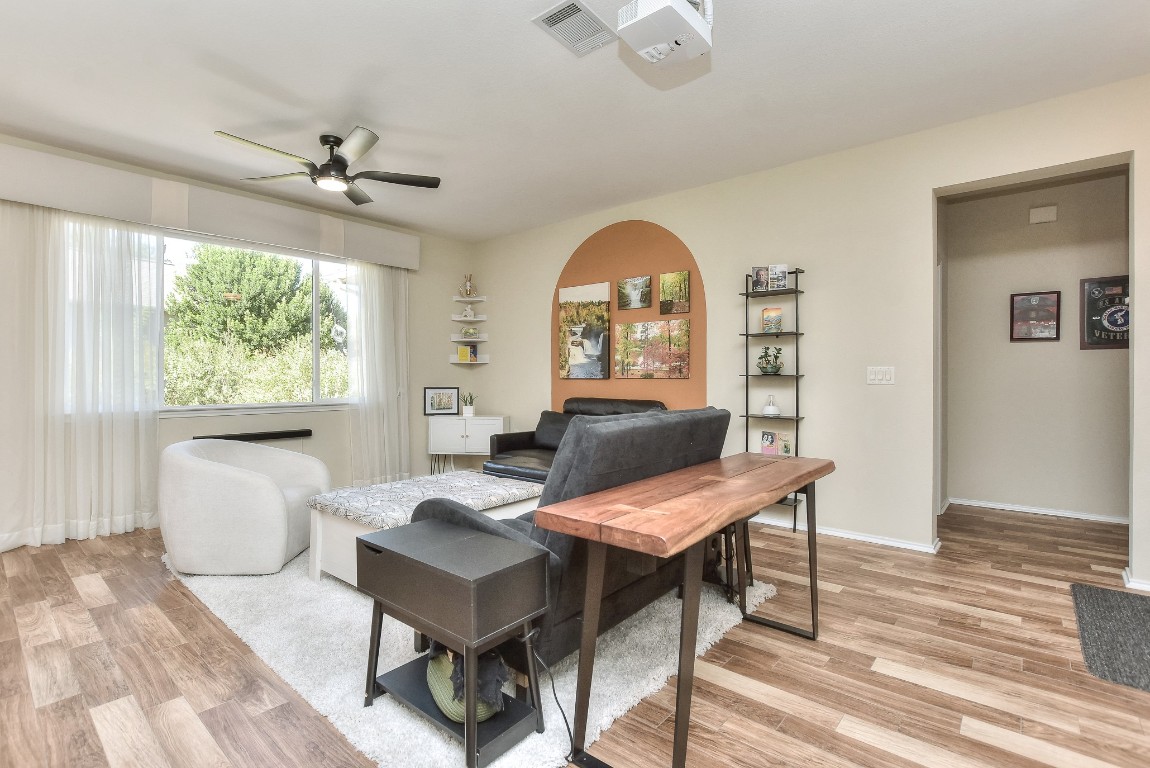 116 Dandelion Drive Georgetown, TX 78633 - Photo 6 of 31