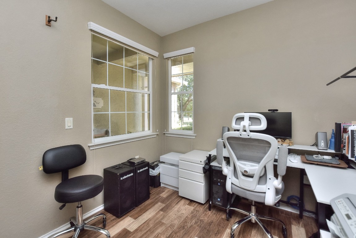116 Dandelion Drive Georgetown, TX 78633 - Photo 10 of 31 Office space with a view out the front