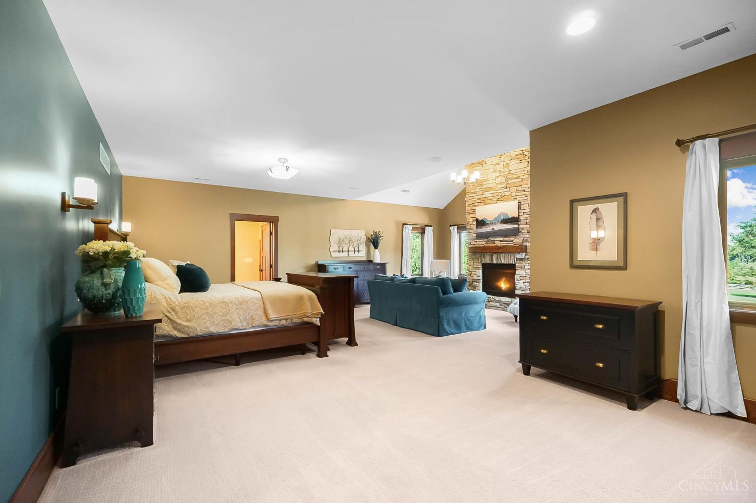 8102 Kugler Mill Road Cincinnati, OH 45243 - Photo 46 of 98 Gallery Image 46