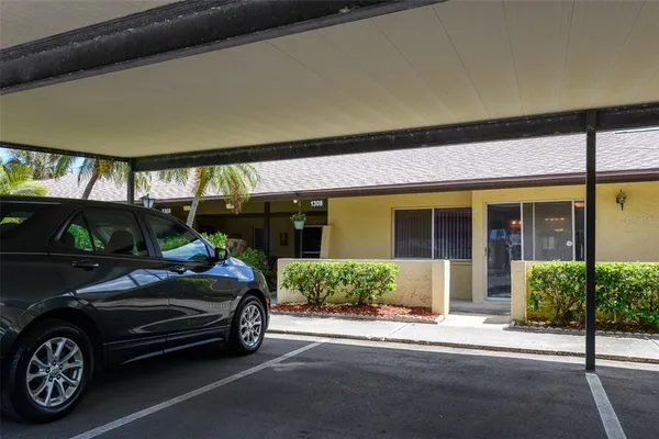 a car parked in front of a building