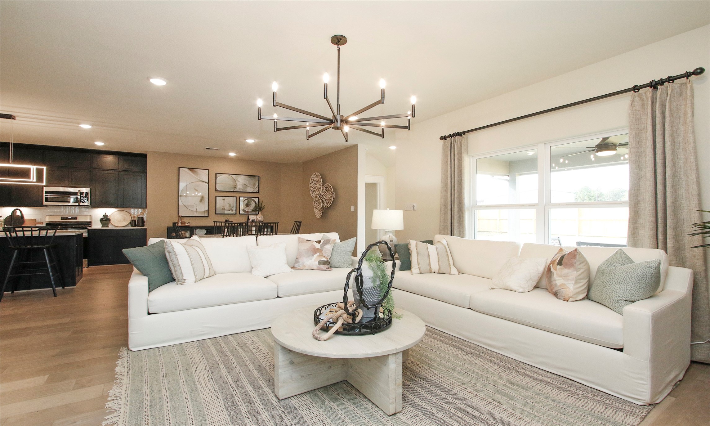 4024 Colony Riv Rock Boulevard Pinehurst, TX 77362 - Photo 10 of 20