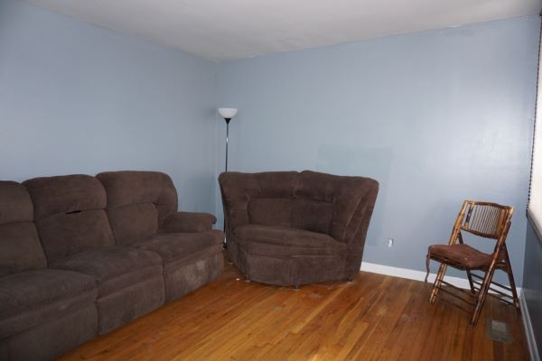9547 Old Hillsboro Road Bon Aqua, TN 37025 - Photo 6 of 13 a living room with furniture