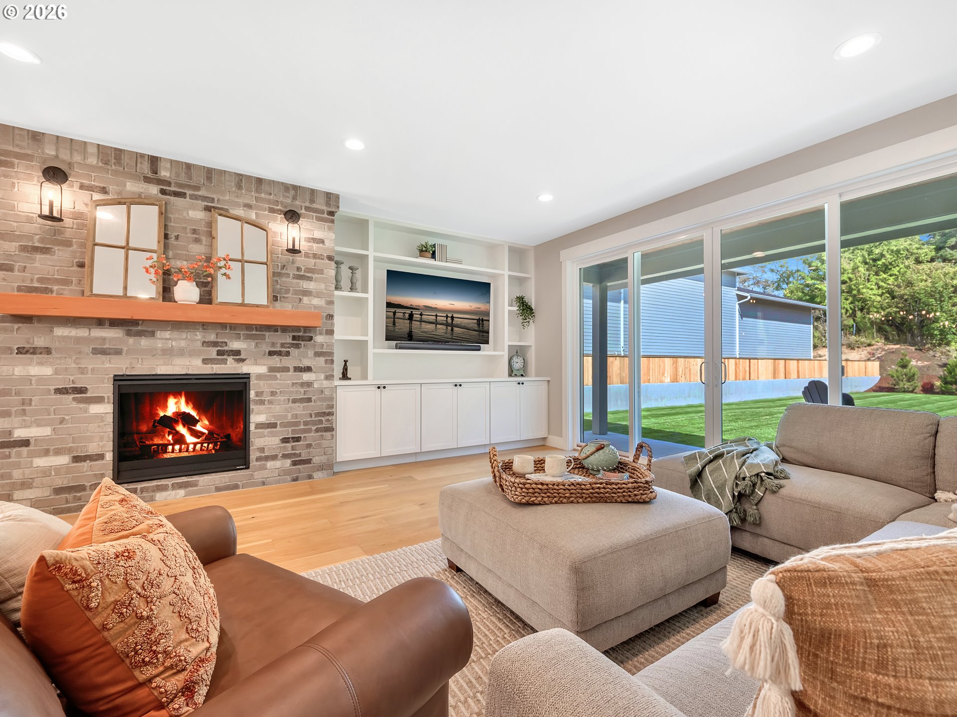 1360 Sea Ridge Lane Gearhart, OR 97138 - Photo 6 of 48 Living Room