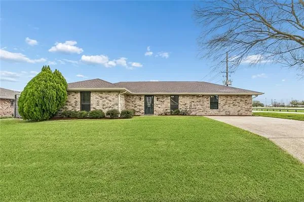 $329,000 | 1517 Ave F, Marrero, LA 70072