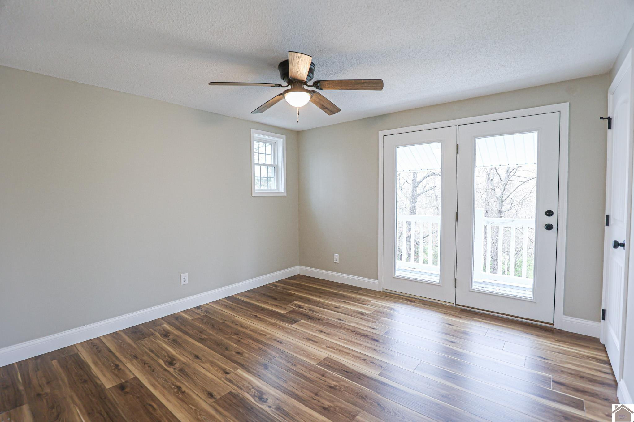 146 Mermie Road Hardin, KY 42048 - Photo 26 of 41 Primary Suite